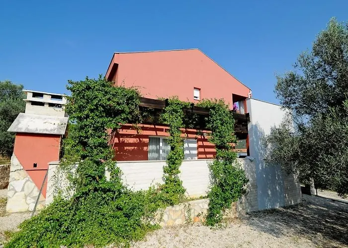 In With Seaview, Terrace, Air Condition, Wifi דירה *