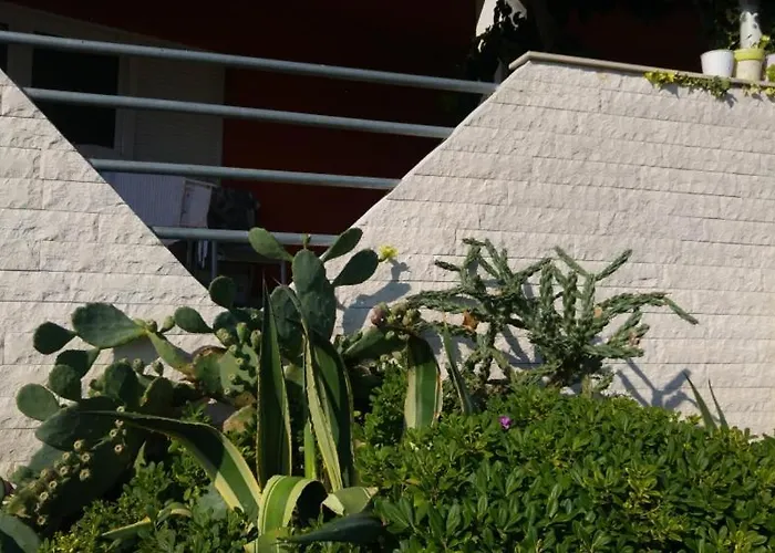In With Seaview, Terrace, Air Condition, Wifi Lejlighed *